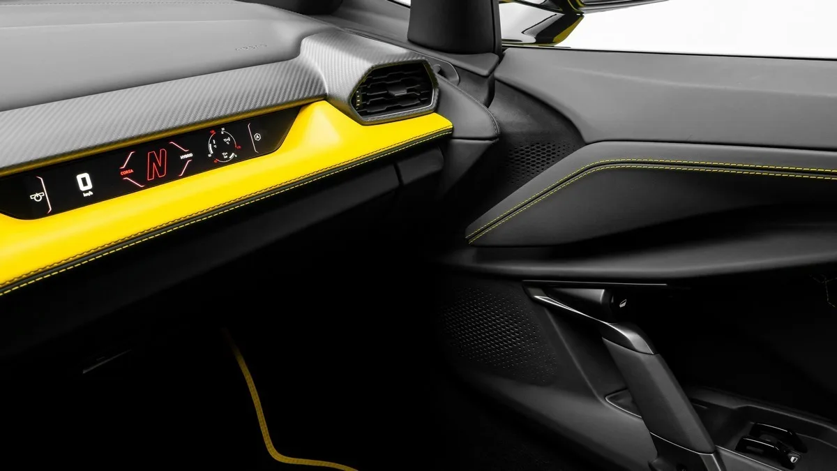2024 Lamborghini Revuelto angeboten von einem Fachhändler in Dubai, Vereinigte Arabische Emirate, Foto 13 von 19