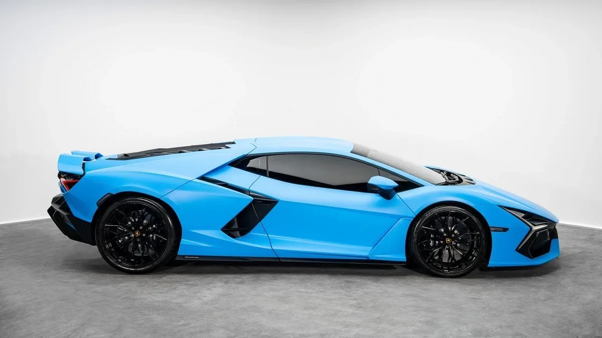 2024 Lamborghini Revuelto, 3/29