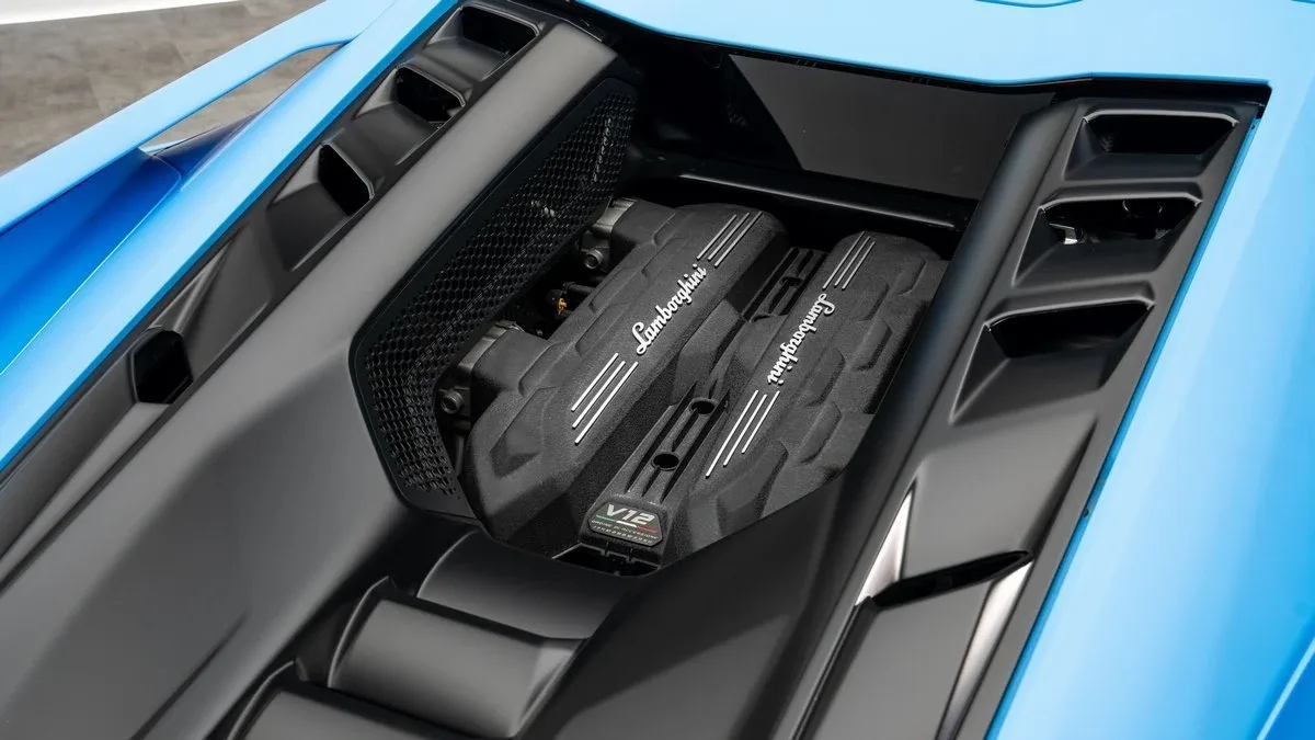 2024 Lamborghini Revuelto, 12/29