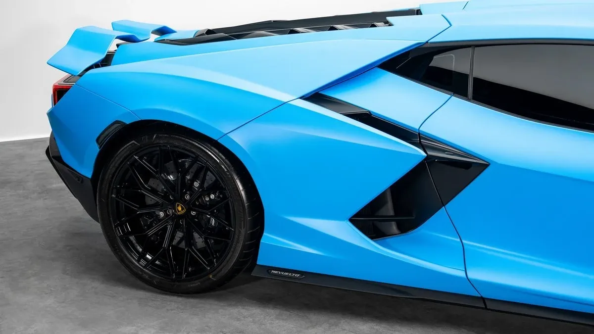 2024 Lamborghini Revuelto, 13/29