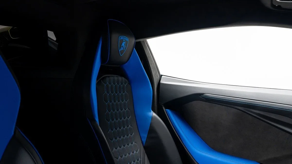 2024 Lamborghini Revuelto, 29/29
