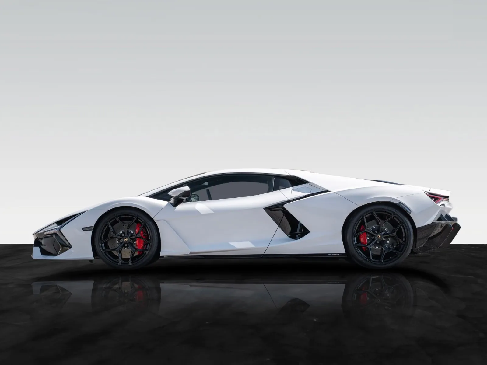 2024 Lamborghini Revuelto, 4/30