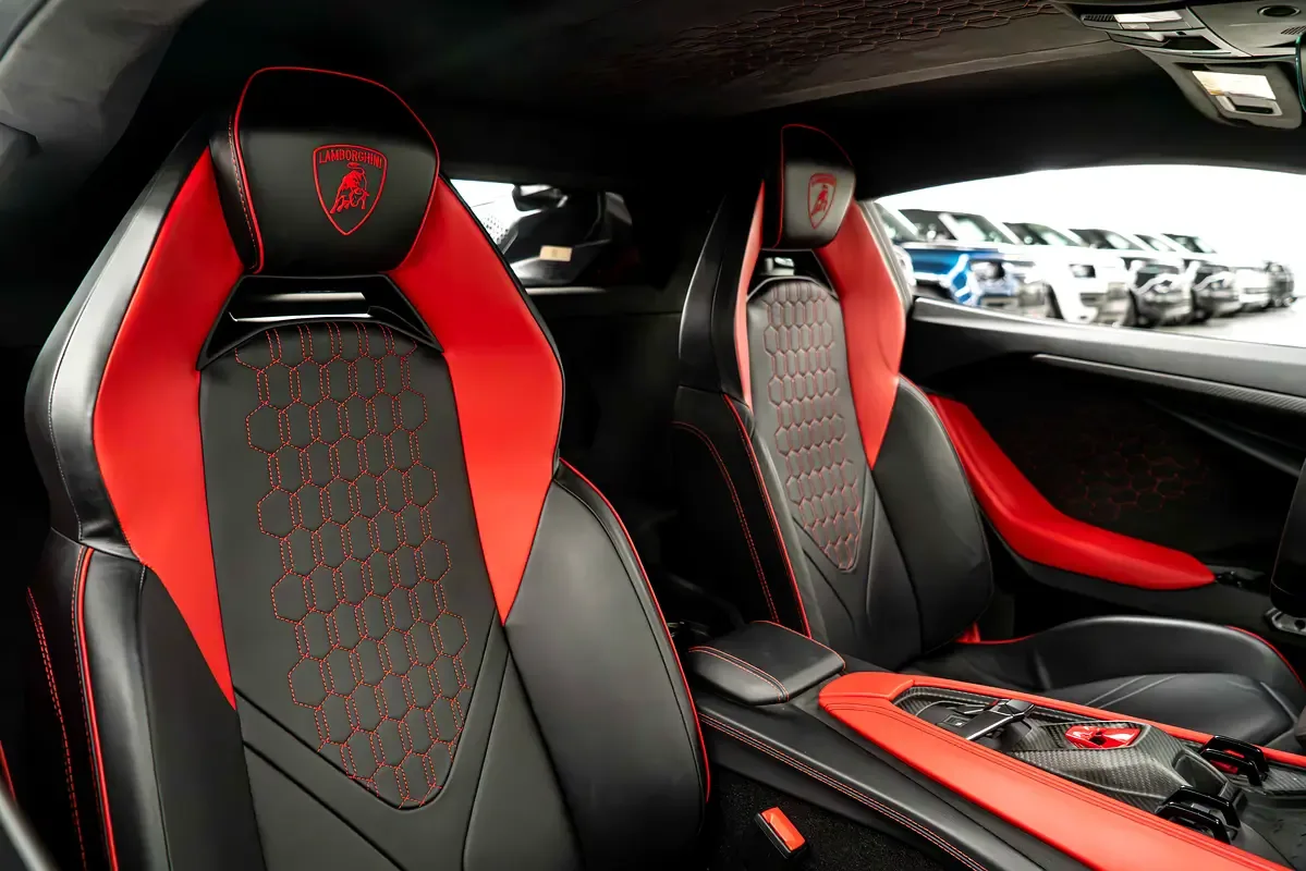 2024 Lamborghini Revuelto, 12/16