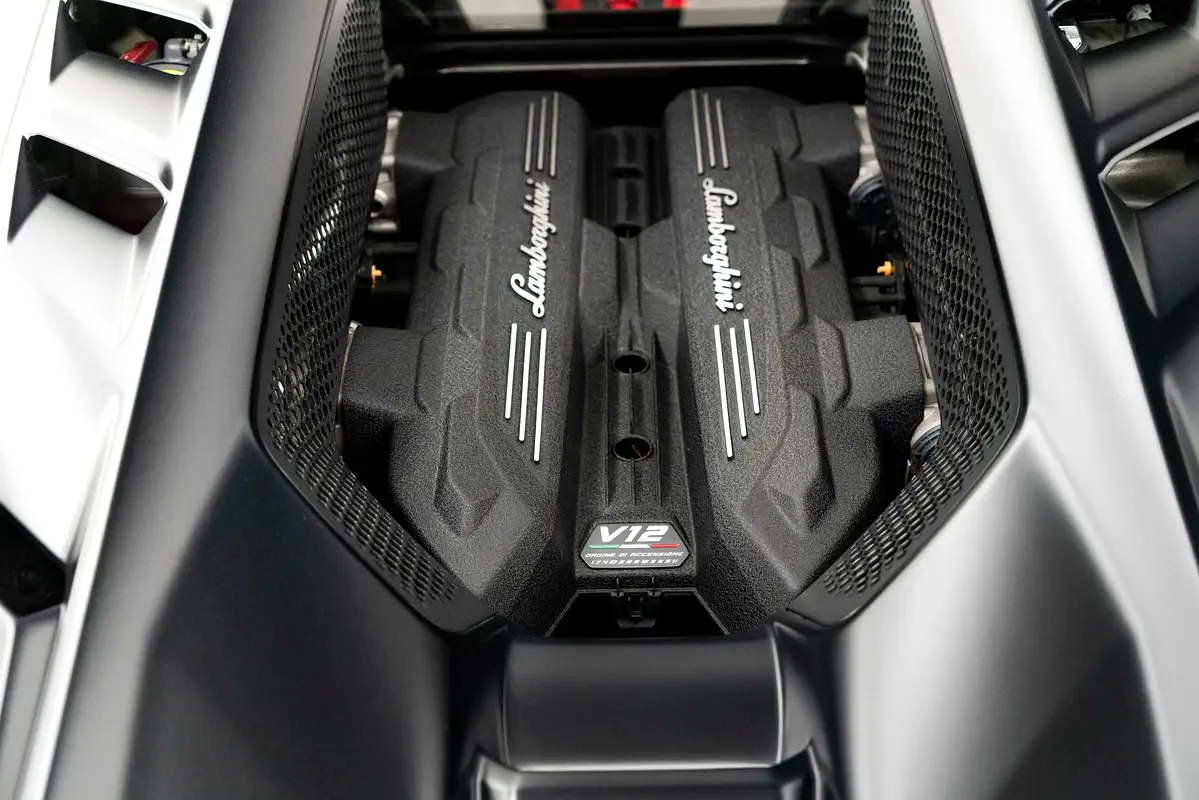 2024 Lamborghini Revuelto, 16/16