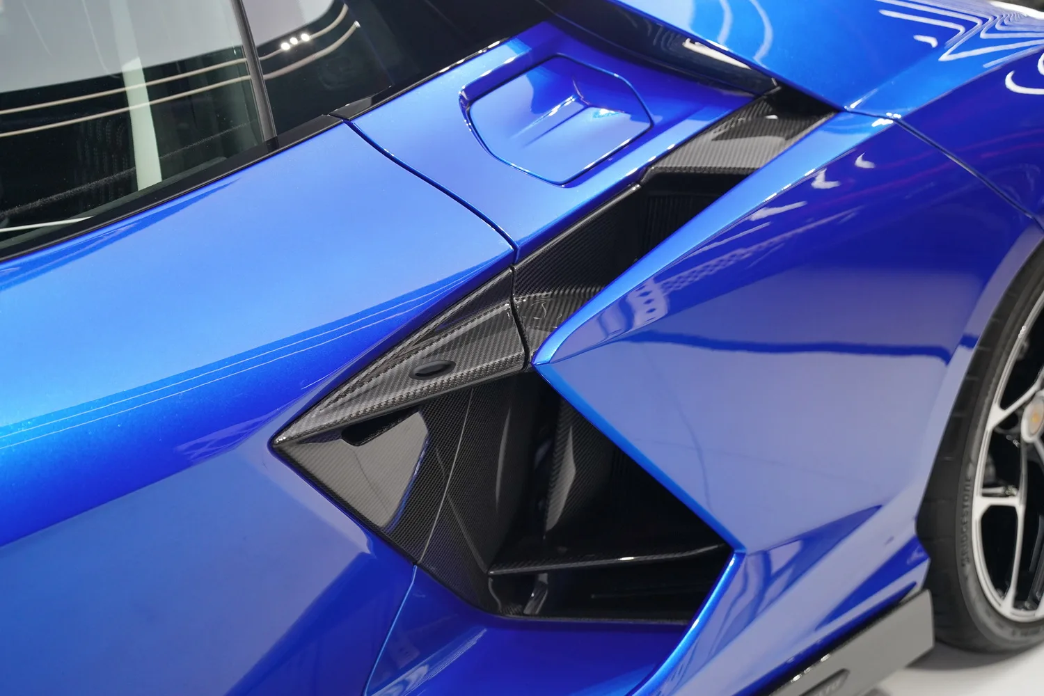 2024 Lamborghini Revuelto, 13/20