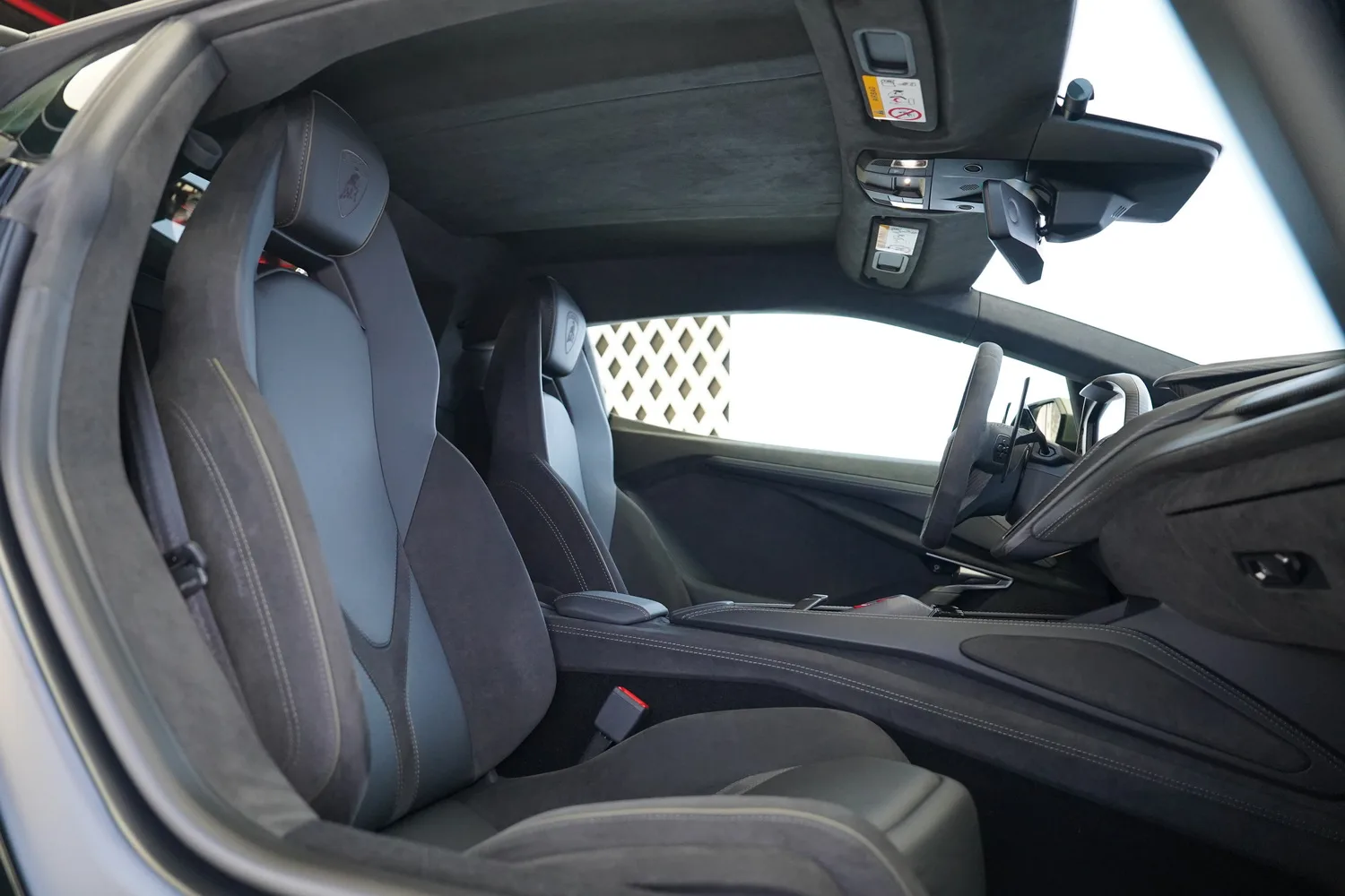 2024 Lamborghini Revuelto, 12/12