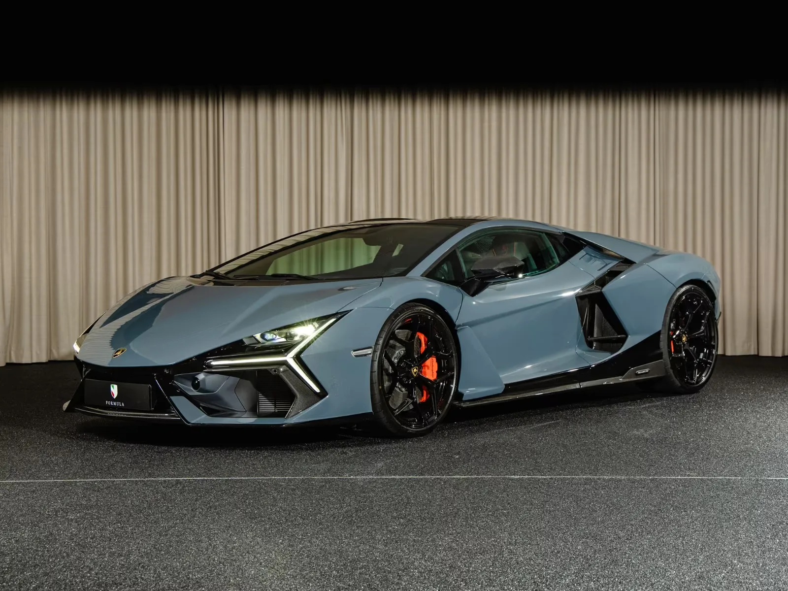 2024 Lamborghini Revuelto proposée par un concessionnaire spécialisé à Kongens Lyngby, Danemark, photo principale