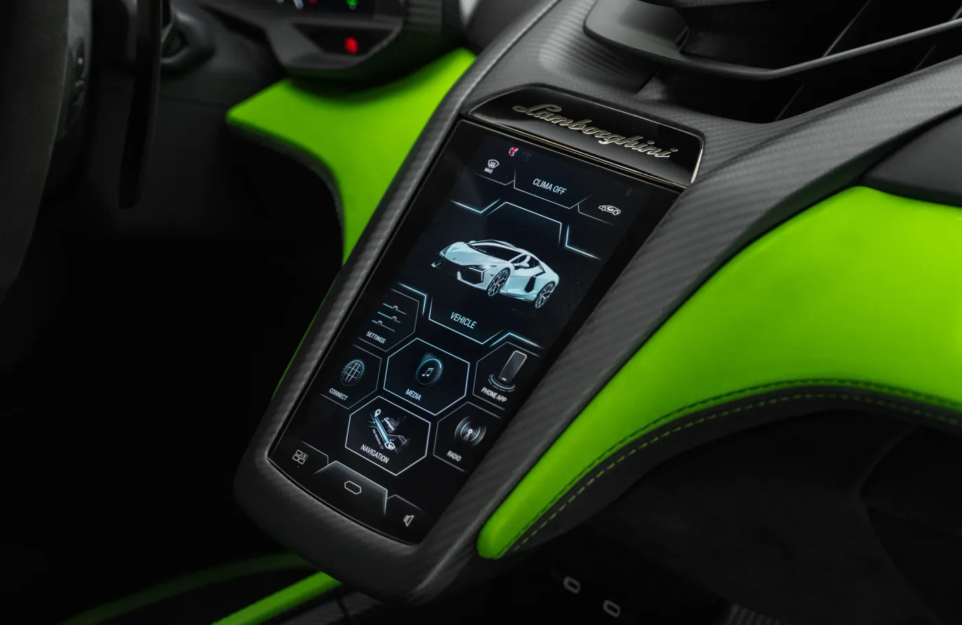 2024 Lamborghini Revuelto proposée par un concessionnaire spécialisé à Dubai, Émirats arabes unis, photo 8 sur 10