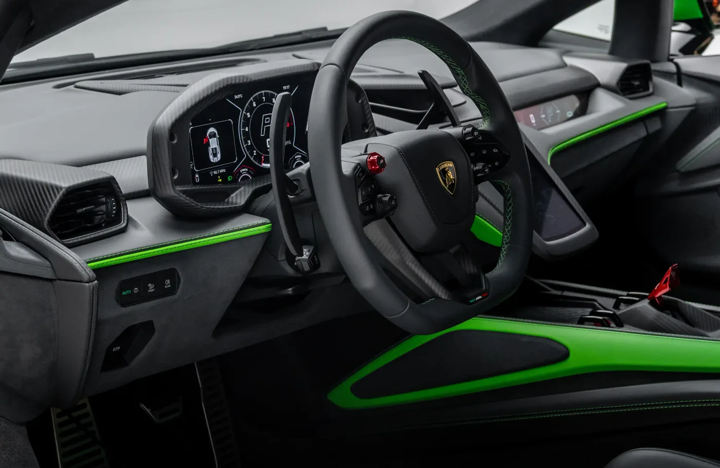 2024 Lamborghini Revuelto angeboten von einem Fachhändler in Dubai, Vereinigte Arabische Emirate, Foto 5 von 10