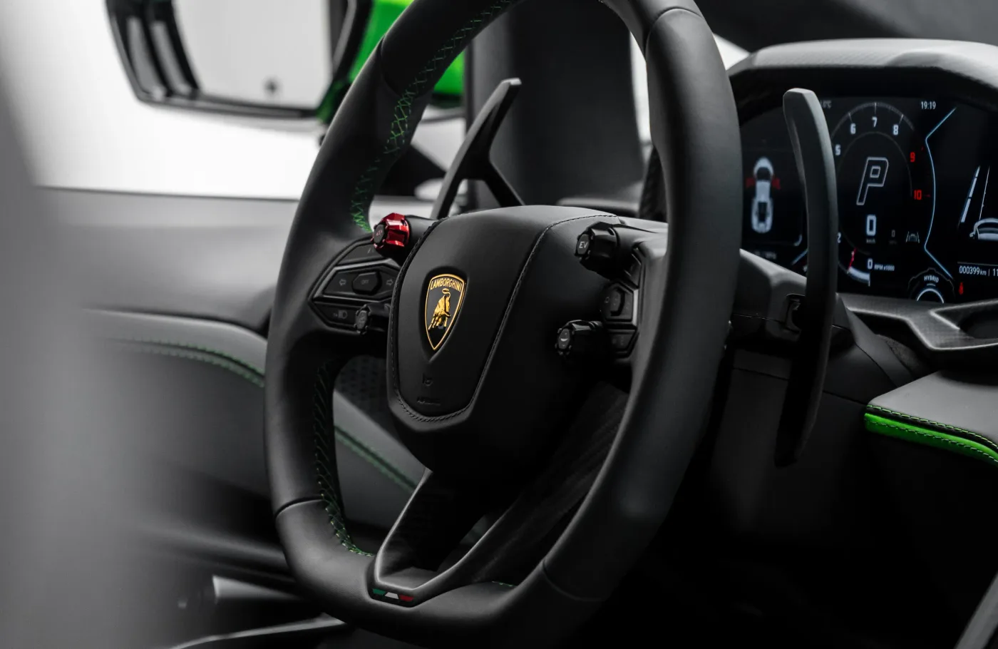 2024 Lamborghini Revuelto angeboten von einem Fachhändler in Dubai, Vereinigte Arabische Emirate, Foto 6 von 10