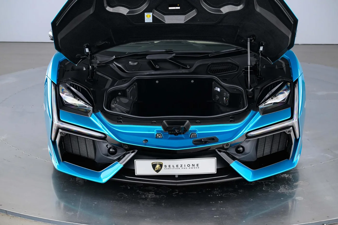 2024 Lamborghini Revuelto angeboten von einer Vertragshändlergruppe in London, Vereinigtes Königreich, Foto 10 von 20