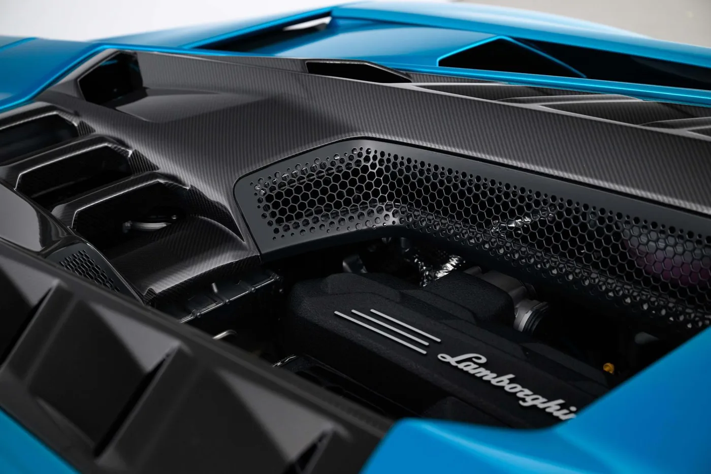 2024 Lamborghini Revuelto angeboten von einer Vertragshändlergruppe in London, Vereinigtes Königreich, Foto 17 von 20