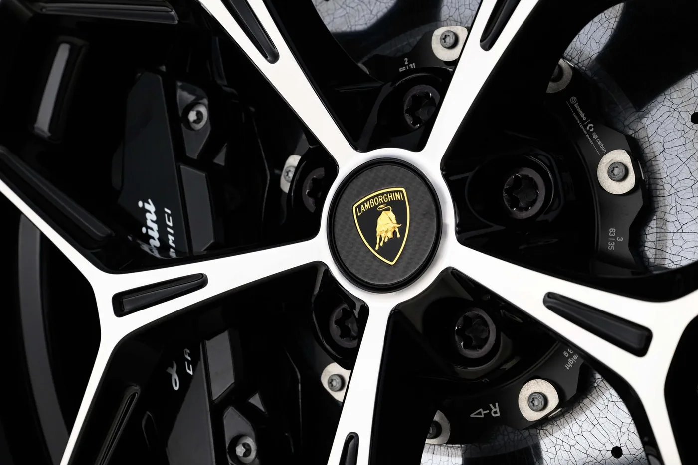 2024 Lamborghini Revuelto angeboten von einer Vertragshändlergruppe in London, Vereinigtes Königreich, Foto 18 von 20