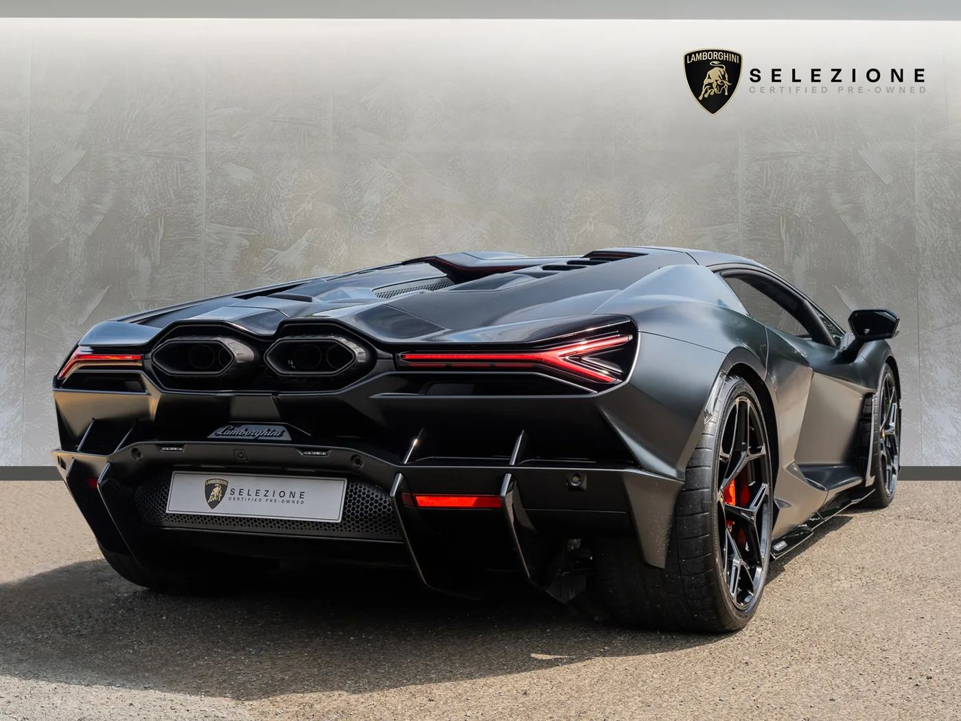 2024 Lamborghini Revuelto angeboten von einer Vertragshändlergruppe in Manchester, Vereinigtes Königreich, Foto 2 von 20