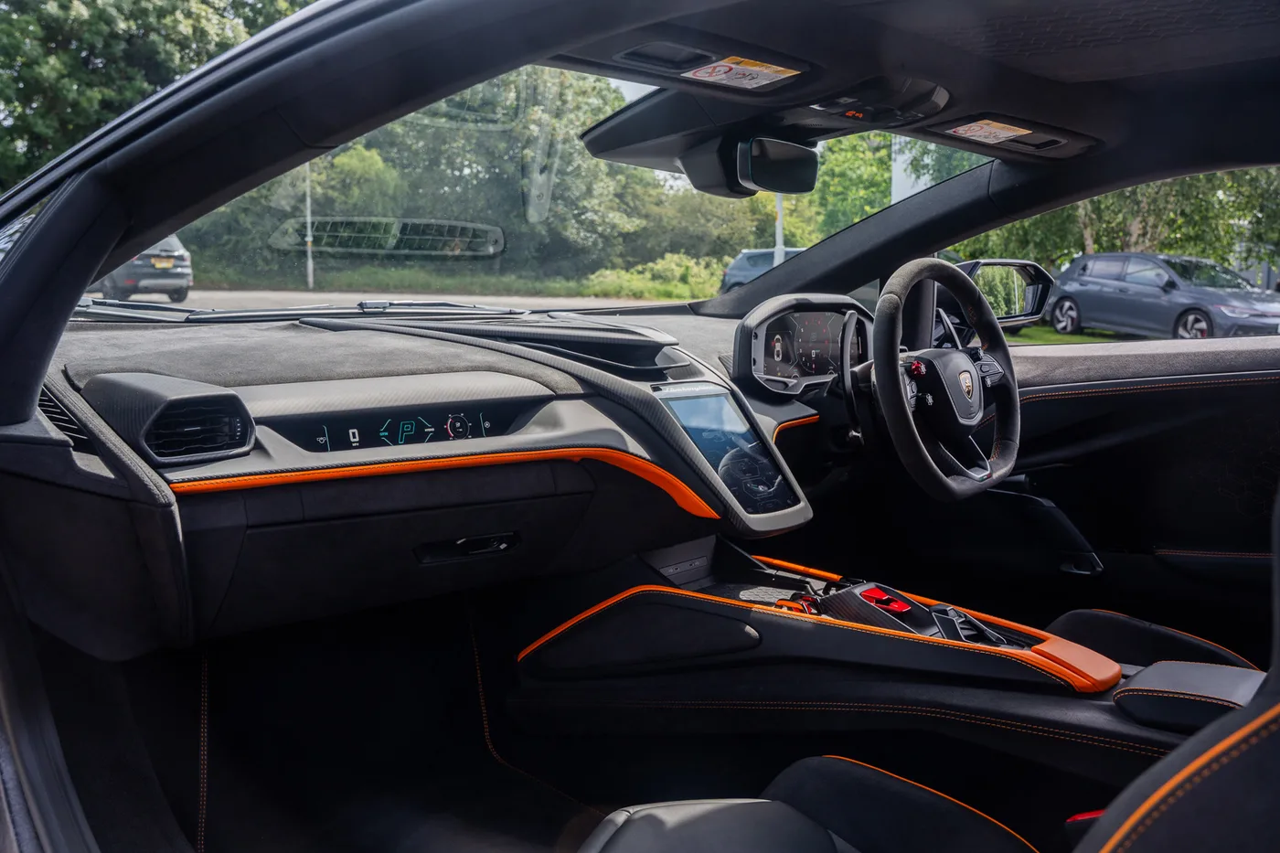 2024 Lamborghini Revuelto angeboten von einer Vertragshändlergruppe in Manchester, Vereinigtes Königreich, Foto 9 von 20