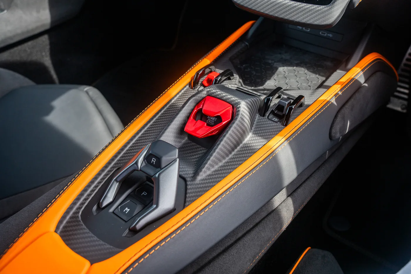 2024 Lamborghini Revuelto angeboten von einer Vertragshändlergruppe in Manchester, Vereinigtes Königreich, Foto 11 von 20