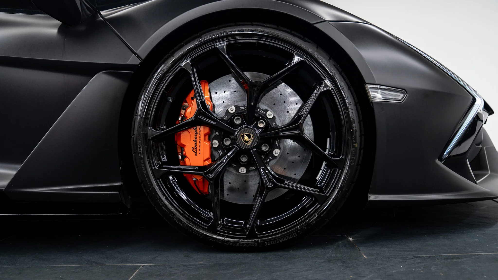 2024 Lamborghini Revuelto, 13/30
