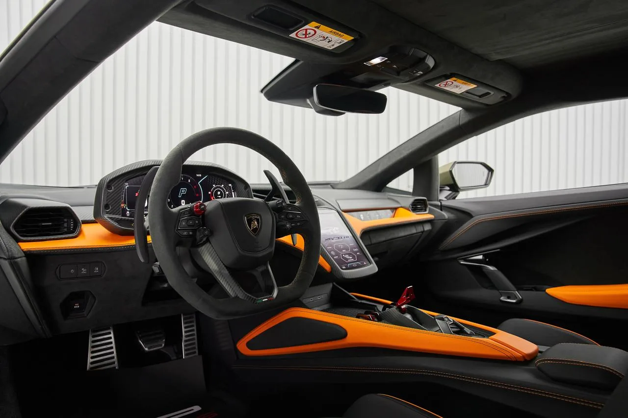 2024 Lamborghini Revuelto, 9/17