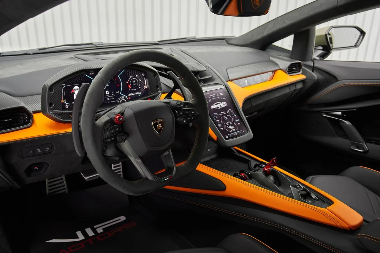 2024 Lamborghini Revuelto, 10/17