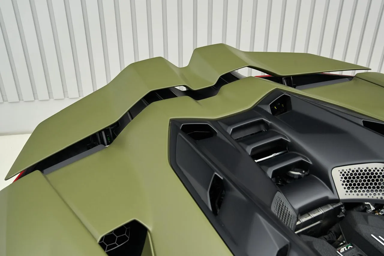 2024 Lamborghini Revuelto, 13/17