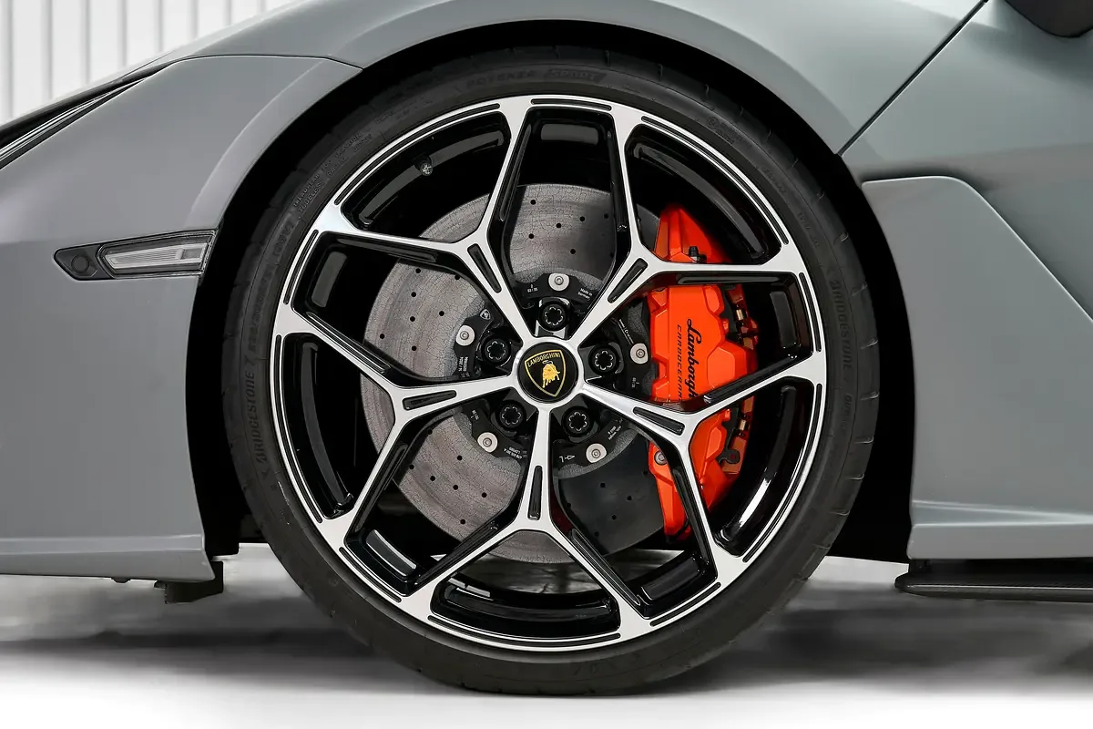 2024 Lamborghini Revuelto, 12/19