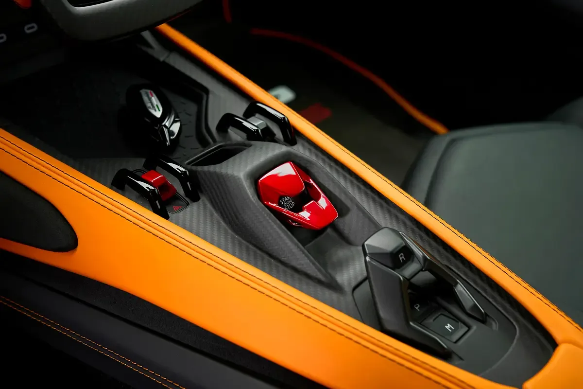 2024 Lamborghini Revuelto, 13/19