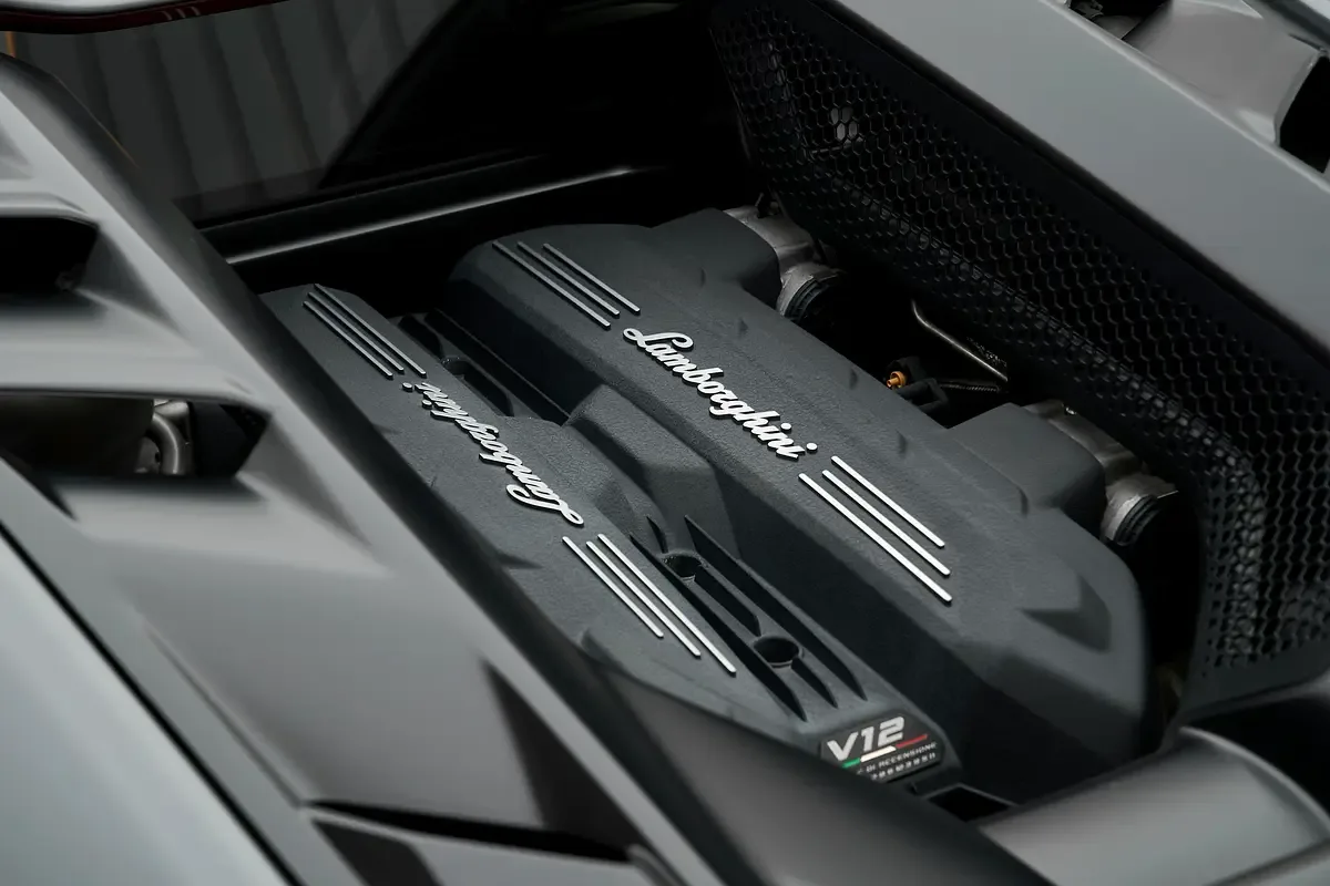 2024 Lamborghini Revuelto, 15/19