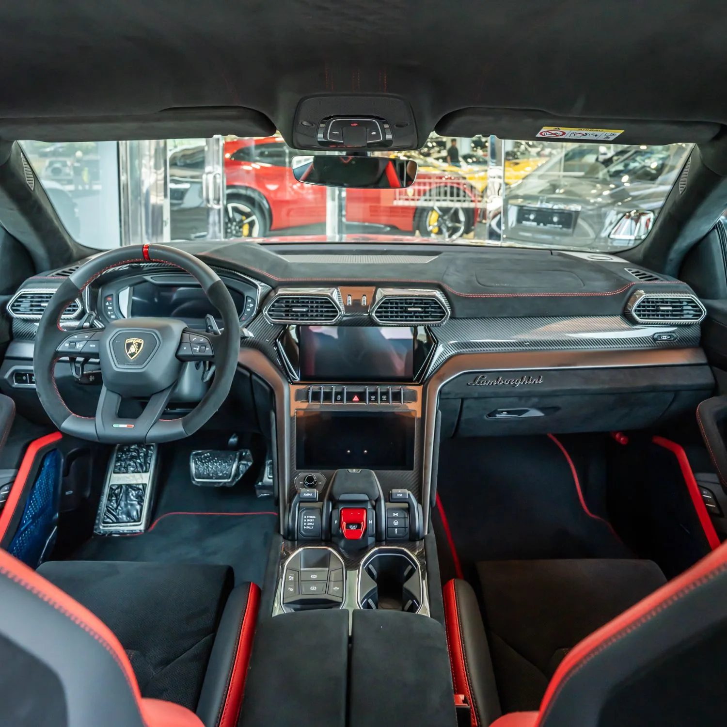 2024 Lamborghini Urus Performante angeboten von einem Fachhändler in Dubai, Vereinigte Arabische Emirate, Foto 14 von 25