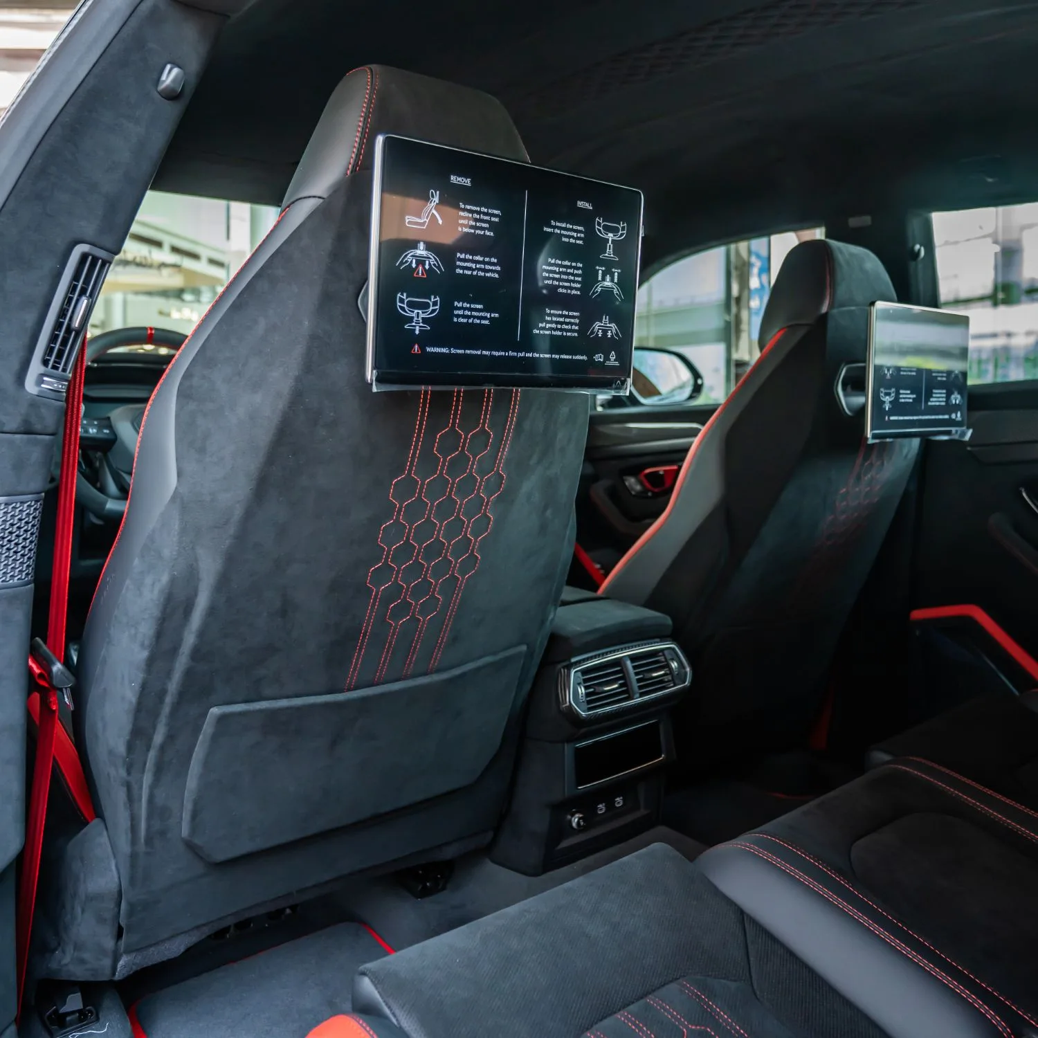 2024 Lamborghini Urus Performante angeboten von einem Fachhändler in Dubai, Vereinigte Arabische Emirate, Foto 21 von 25