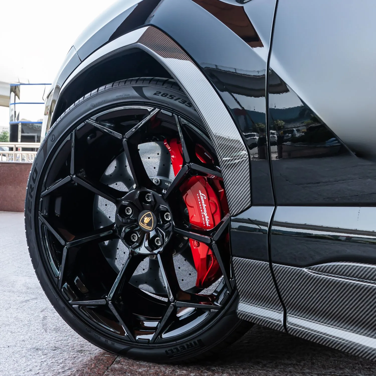 2024 Lamborghini Urus Performante angeboten von einem Fachhändler in Dubai, Vereinigte Arabische Emirate, Foto 23 von 25