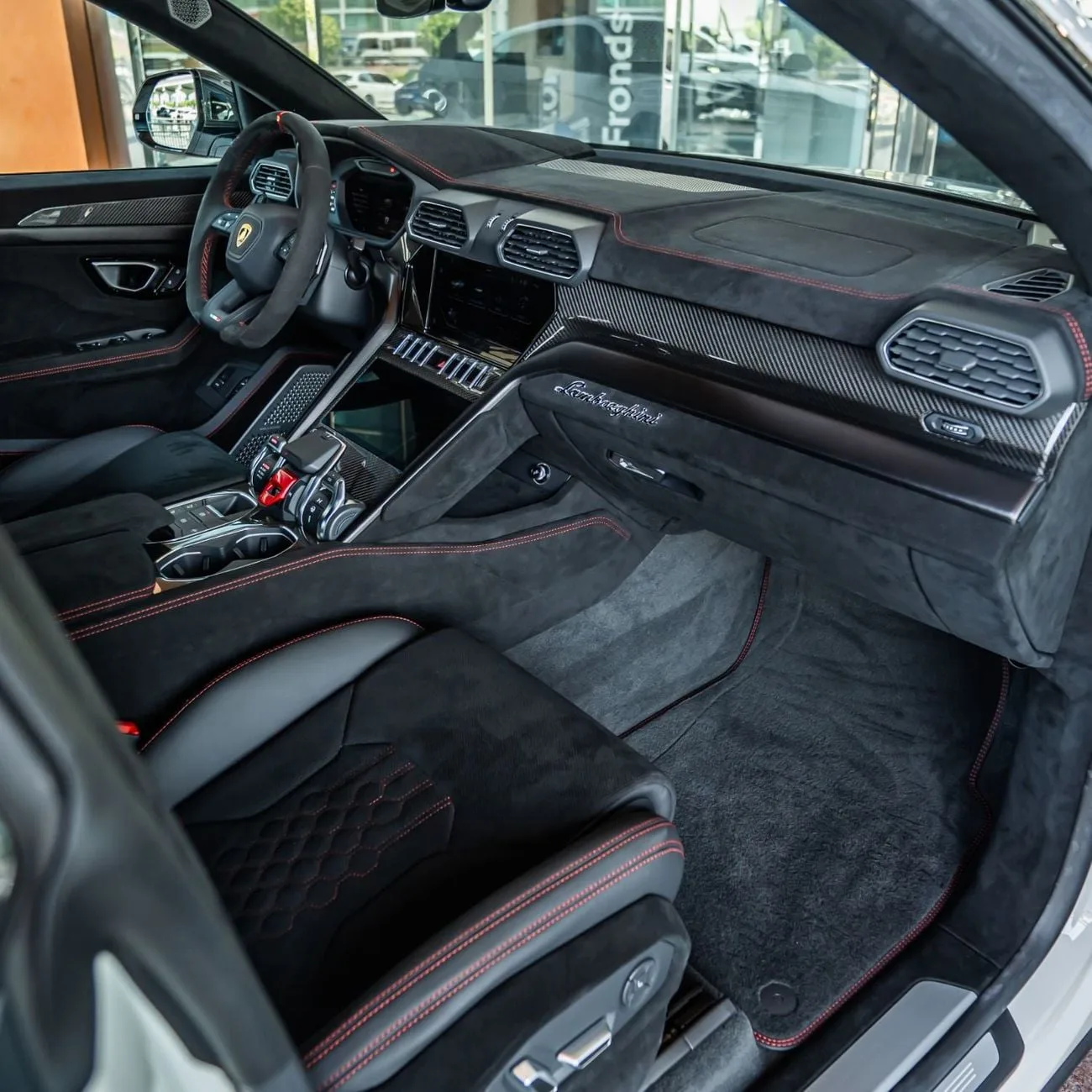 2024 Lamborghini Urus Performante, 16/20