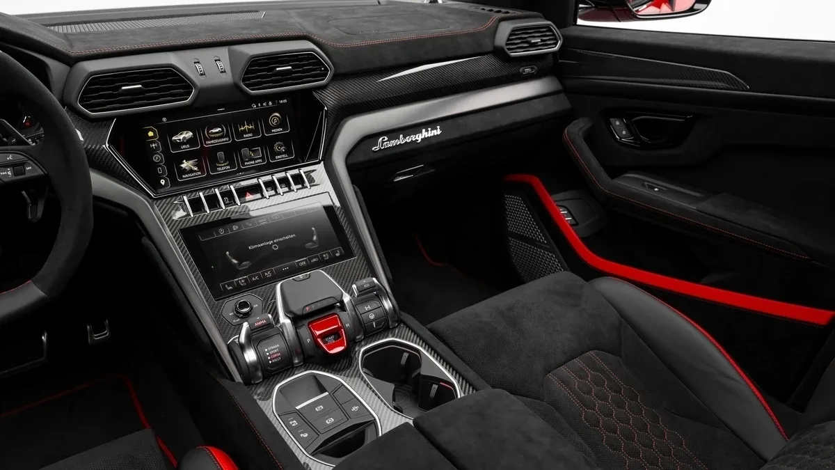 2024 Lamborghini Urus Performante offered by a specialist dealer in Dubai, United Arab Emirates, photo 14 of 25