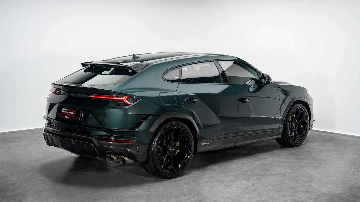 2024 Lamborghini Urus Performante offered by a specialist dealer in Dubai, United Arab Emirates, photo 3 of 25