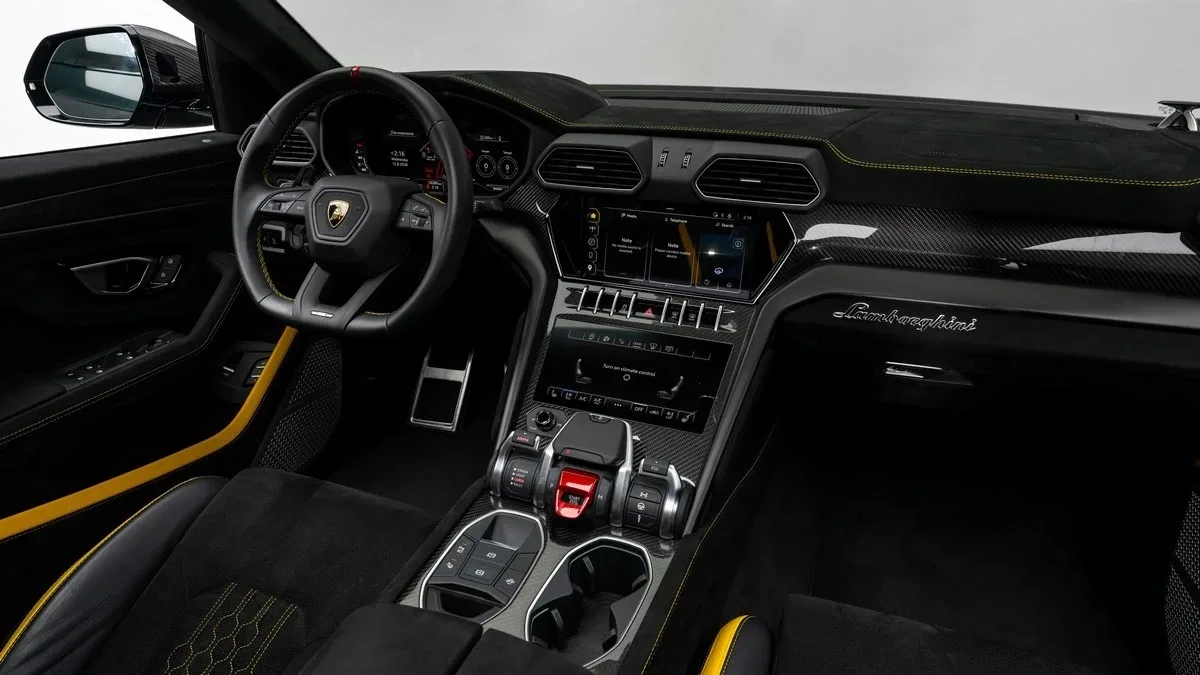 2024 Lamborghini Urus Performante offered by a specialist dealer in Dubai, United Arab Emirates, photo 17 of 25