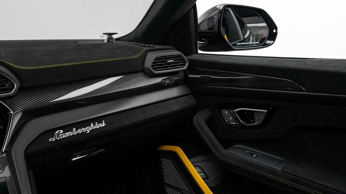 2024 Lamborghini Urus Performante offered by a specialist dealer in Dubai, United Arab Emirates, photo 19 of 25