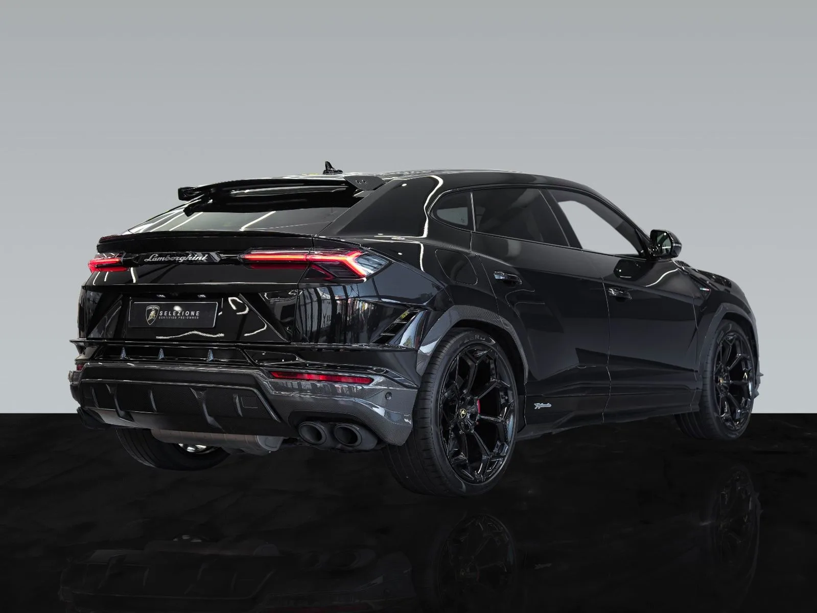 2024 Lamborghini Urus Performante, 2/30