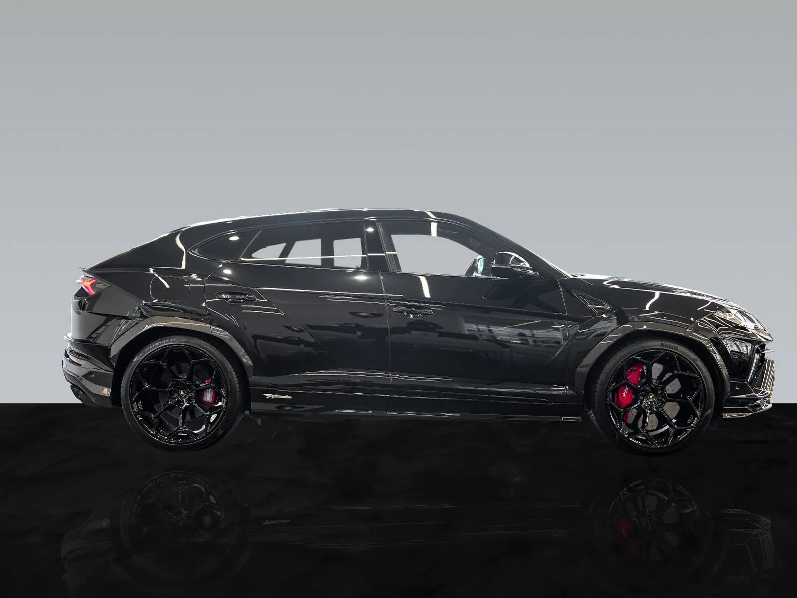 2024 Lamborghini Urus Performante, 3/30