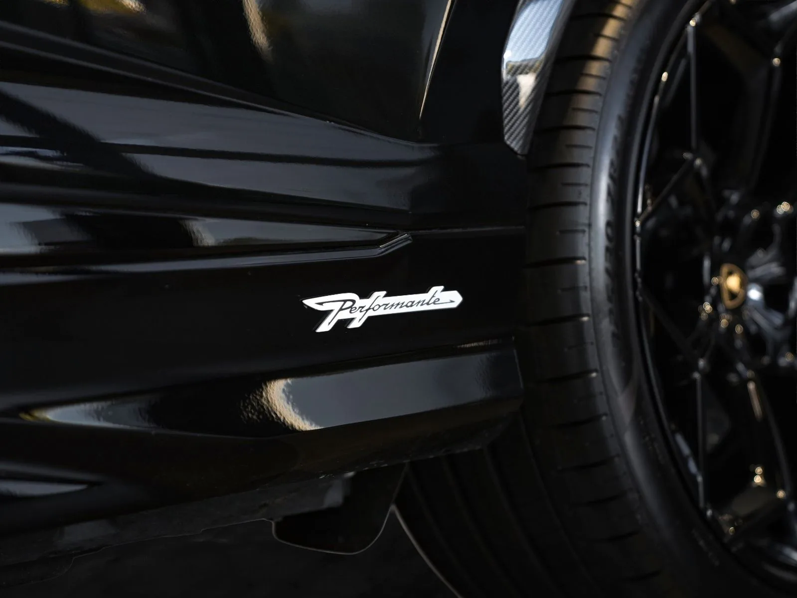 2024 Lamborghini Urus Performante, 17/30