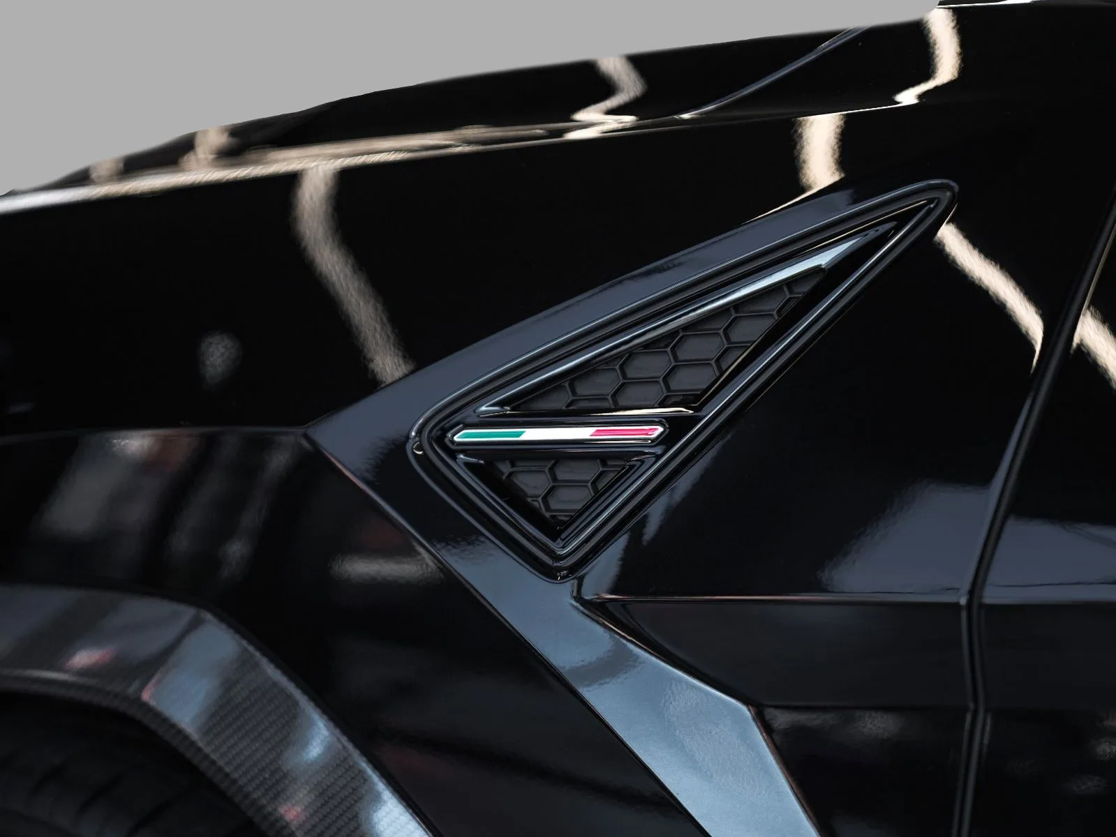 2024 Lamborghini Urus Performante, 19/30