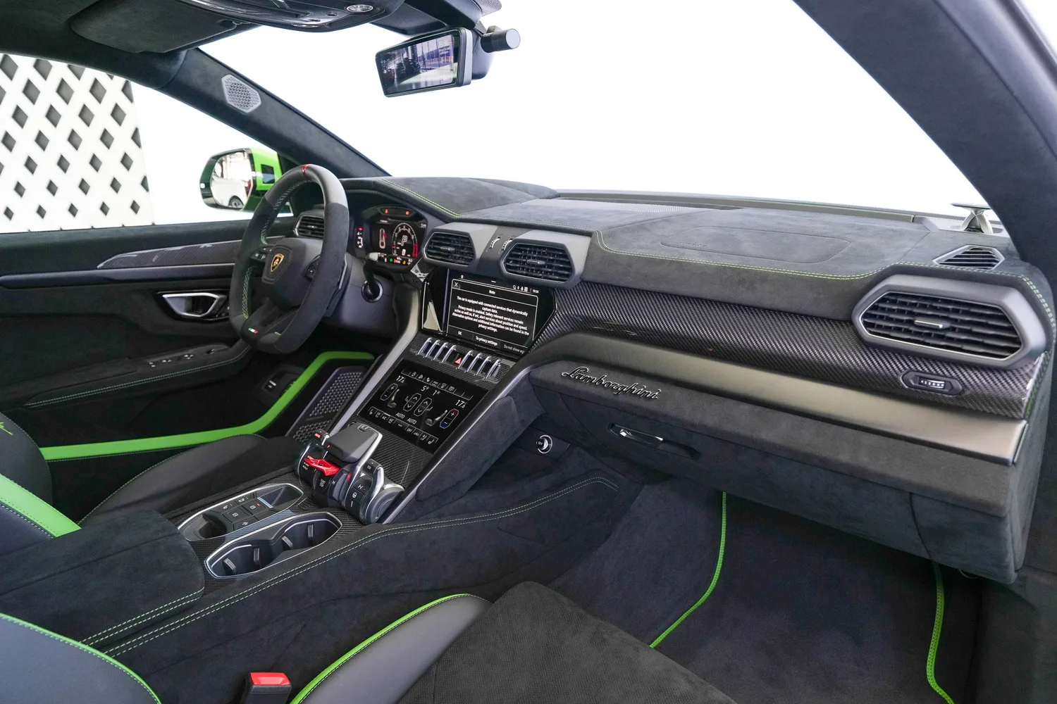 2024 Lamborghini Urus Performante, 18/19