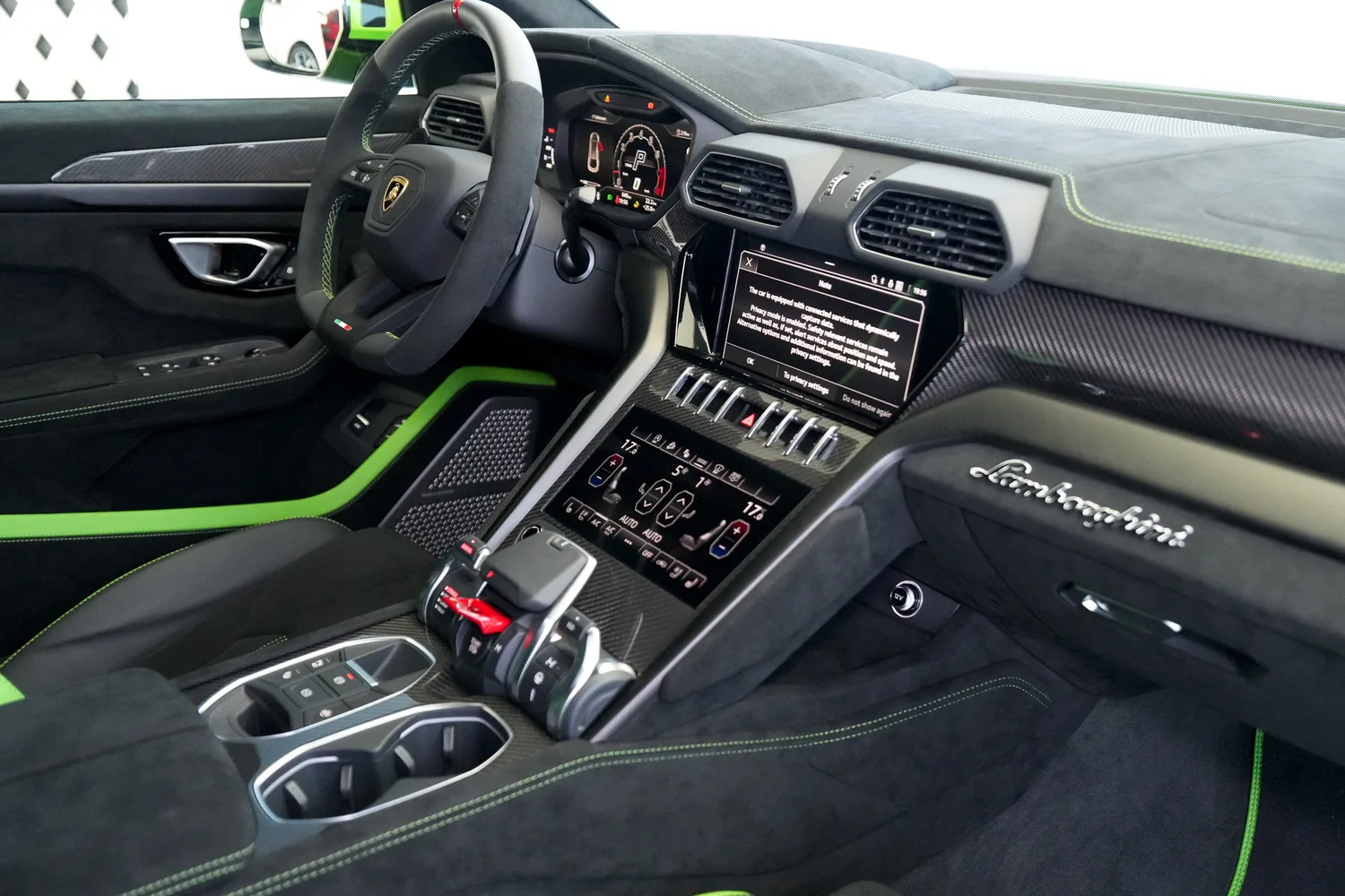 2024 Lamborghini Urus Performante, 19/19