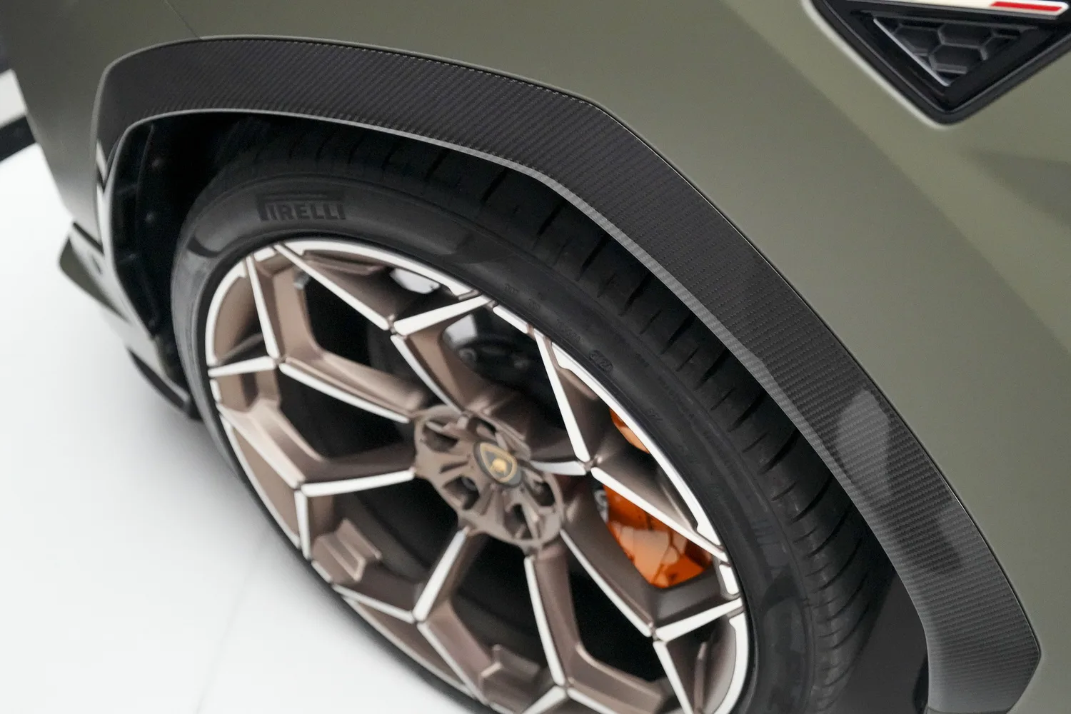 2024 Lamborghini Urus Performante, 16/20
