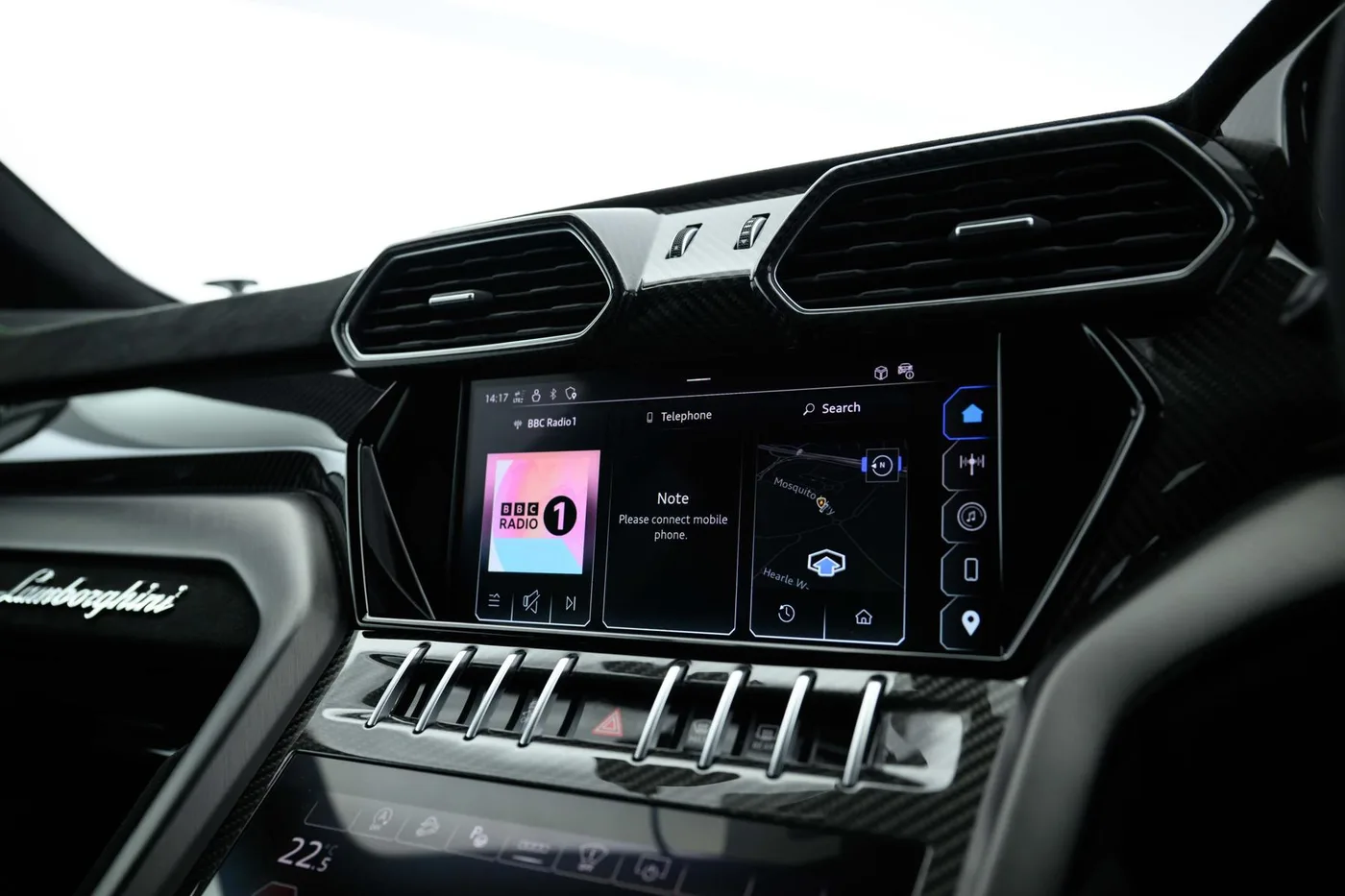 2024 Lamborghini Urus Performante angeboten von einer Vertragshändlergruppe in London, Vereinigtes Königreich, Foto 12 von 20