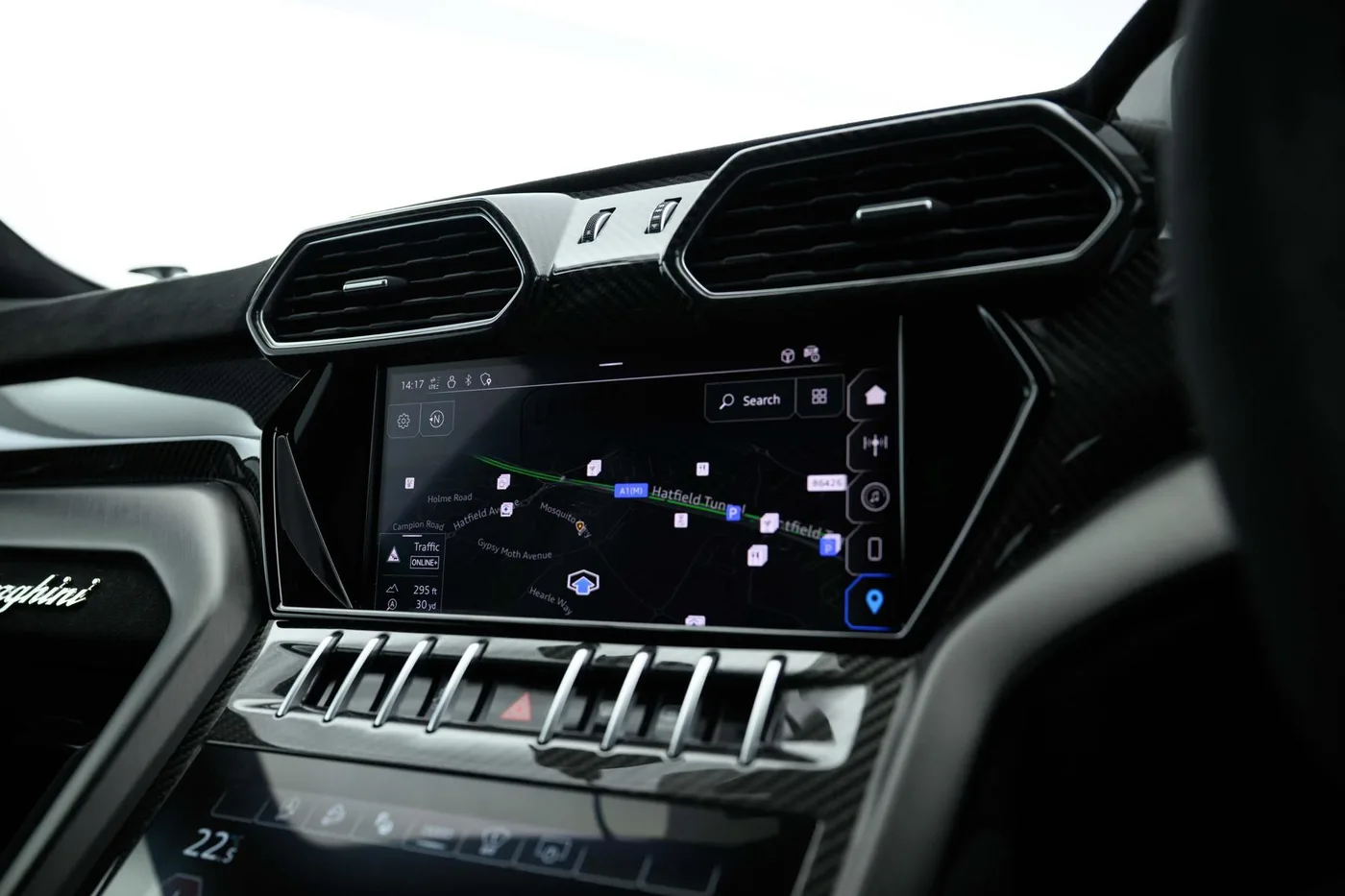 2024 Lamborghini Urus Performante angeboten von einer Vertragshändlergruppe in London, Vereinigtes Königreich, Foto 14 von 20
