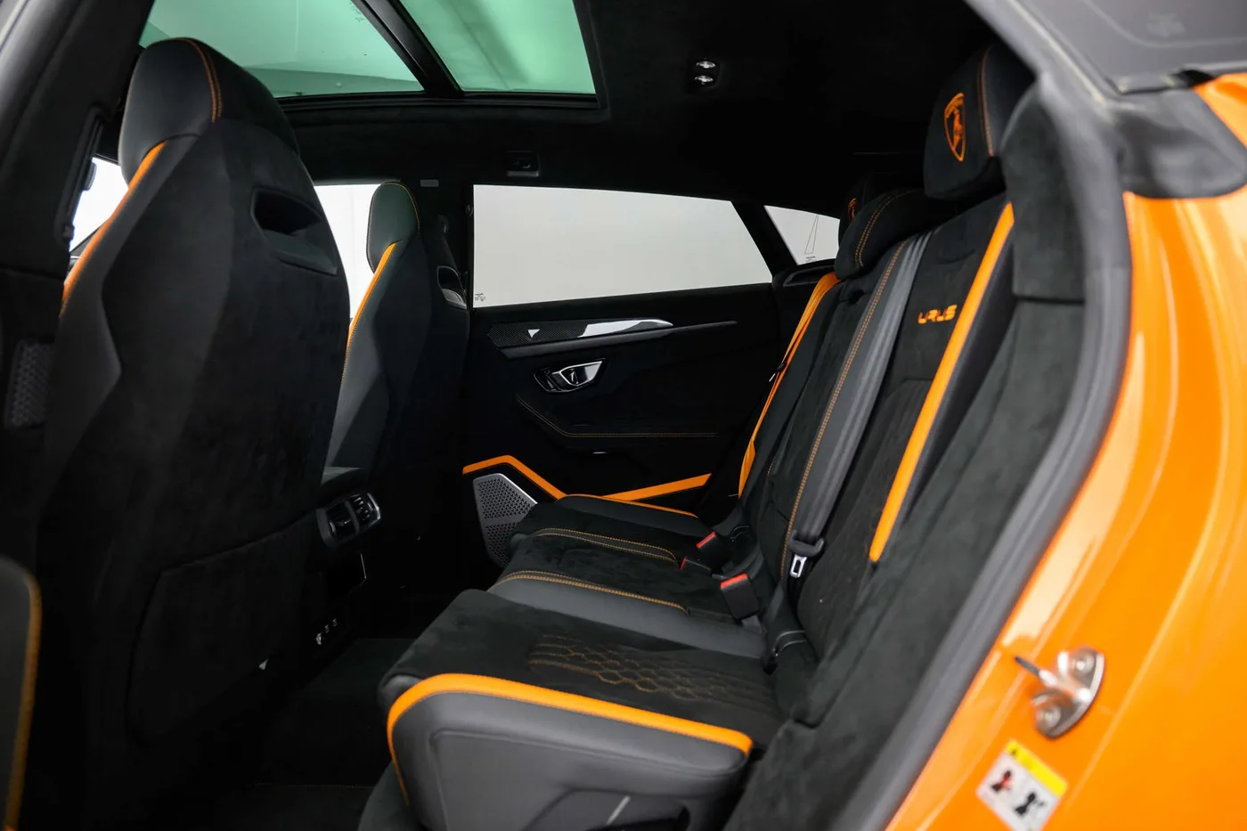 2024 Lamborghini Urus Performante offered by a franchised dealer group in London, United Kingdom, photo 8 of 20