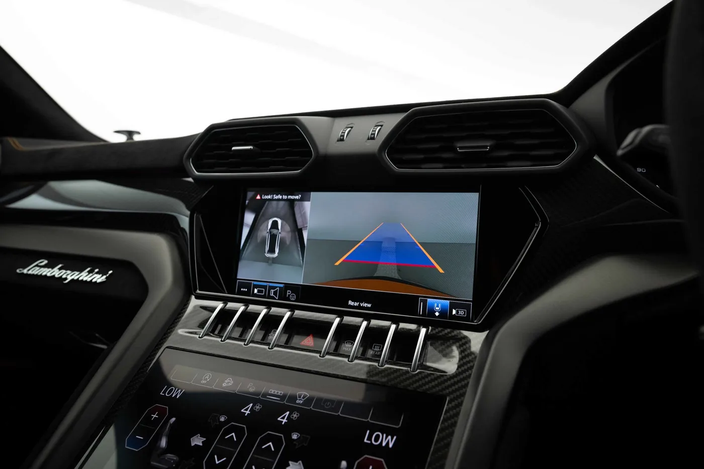 2024 Lamborghini Urus Performante offered by a franchised dealer group in London, United Kingdom, photo 15 of 20