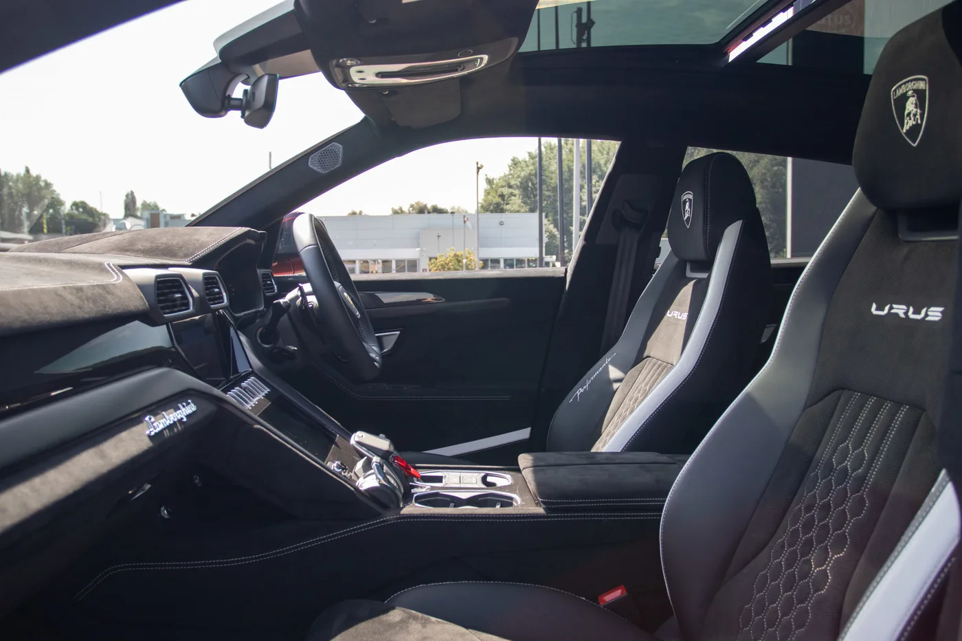 2024 Lamborghini Urus Performante offered by a franchised dealer group in Manchester, United Kingdom, photo 7 of 20