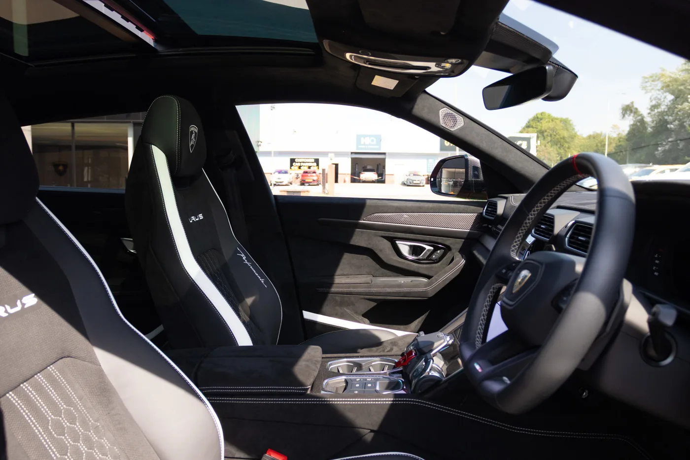 2024 Lamborghini Urus Performante offered by a franchised dealer group in Manchester, United Kingdom, photo 10 of 20
