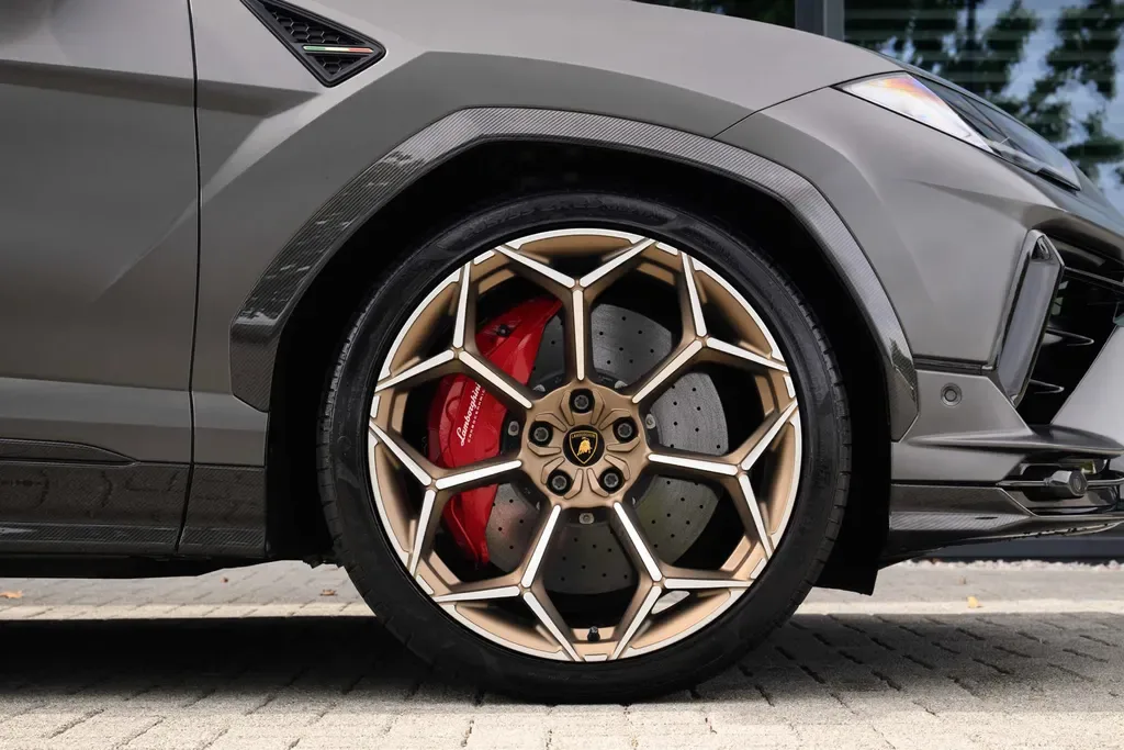 2024 Lamborghini Urus Performante, 9/20
