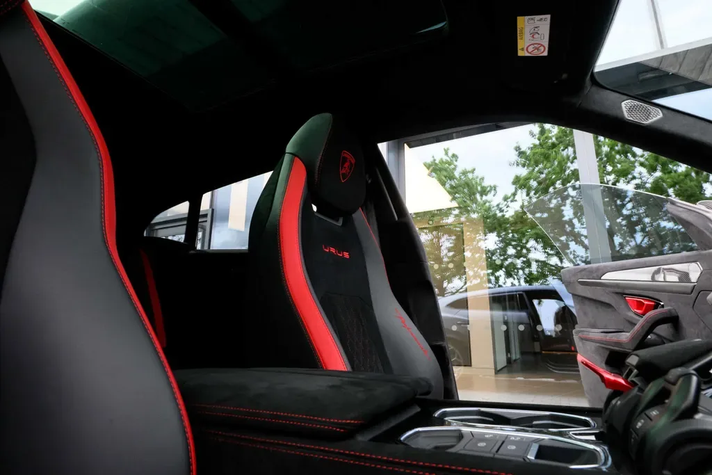 2024 Lamborghini Urus Performante, 17/20